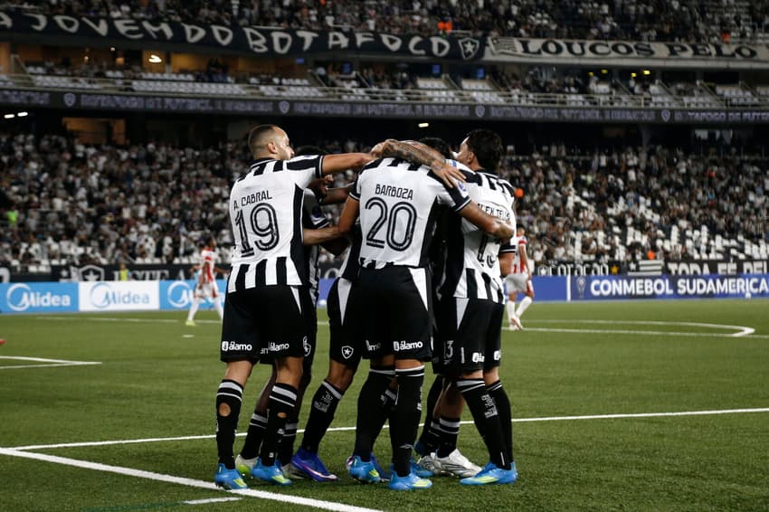 Botafogo venceu o Independiente Petrolero no Nilton Santos (Foto: Vítor Silva/Botafogo)