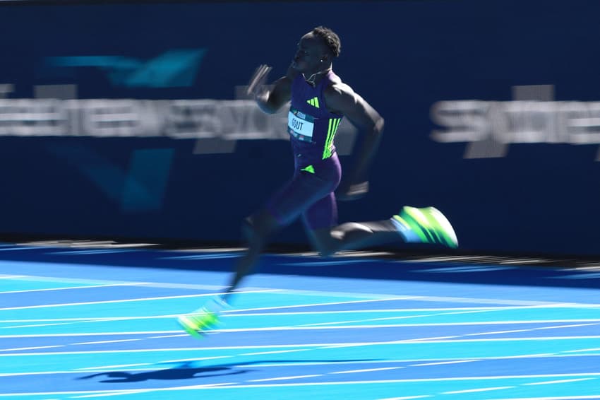 Gout Gout, de 18 anos, em ação no Campeonato Australiano de Atletismo (Foto: DAVID GRAY / AFP)