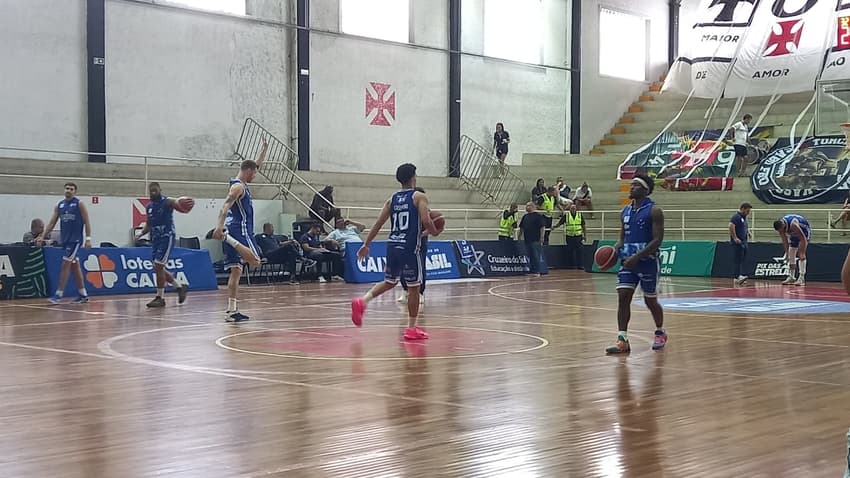 Vasco e Cruzeiro no aquecimento (Foto: Anna Ramos/Lance!)