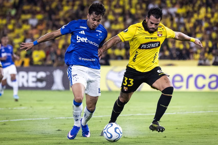 ESPN transmitiu Barcelona-EQU x Cruzeiro pela Libertadores (Foto: Gustavo Aleixo/Cruzeiro)