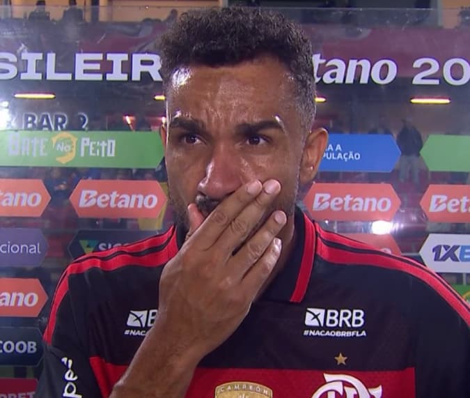 Danilo em entrevista após a derrota do Flamengo para o Bragantino (Foto: Reprodução)