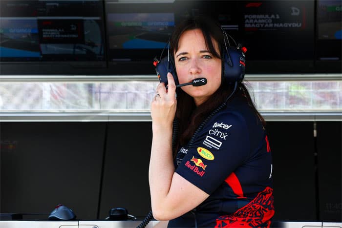 Hannah Schmitz é engenheira de estratégia da Red Bull (Foto: Divulgação/Red Bull Content Pool)