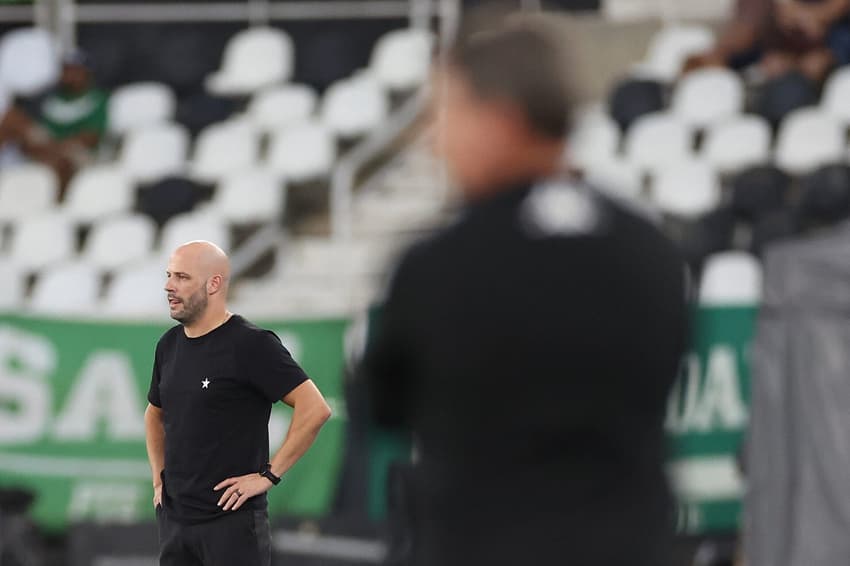 Franclim Carvalho é o técnico do Botafogo (Foto: Vítor Silva/Botafogo)