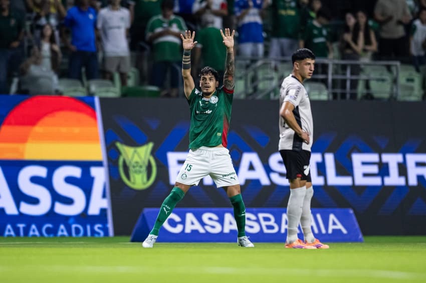 Gómez - Palmeiras - Abel Ferreira suspenso