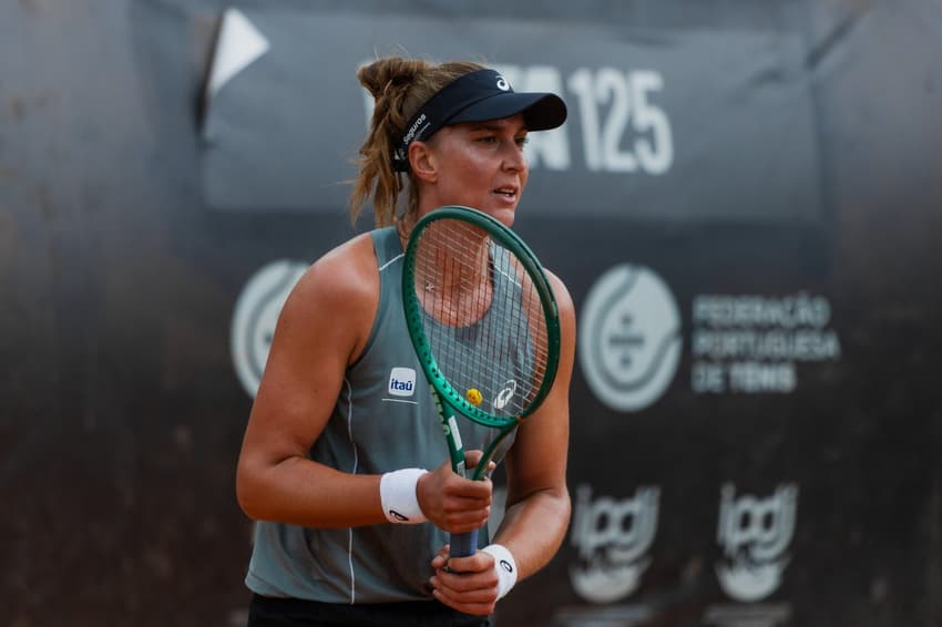 Bia Haddad venceu na estreia em Oeiras (Foto: Divulgação/FPT)