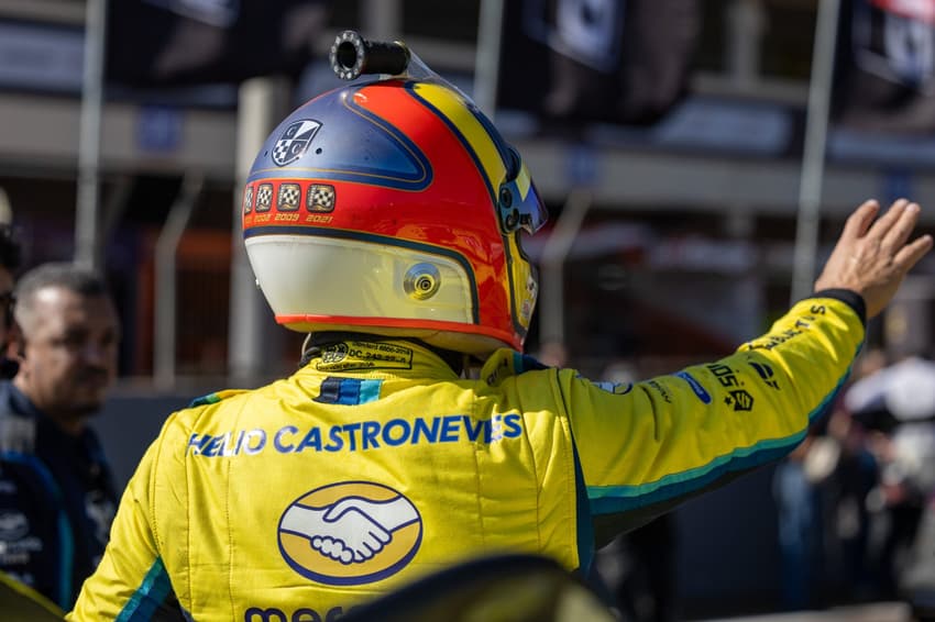 Helio Castroneves vai disputar provas em Long Beach e Interlagos, em abril