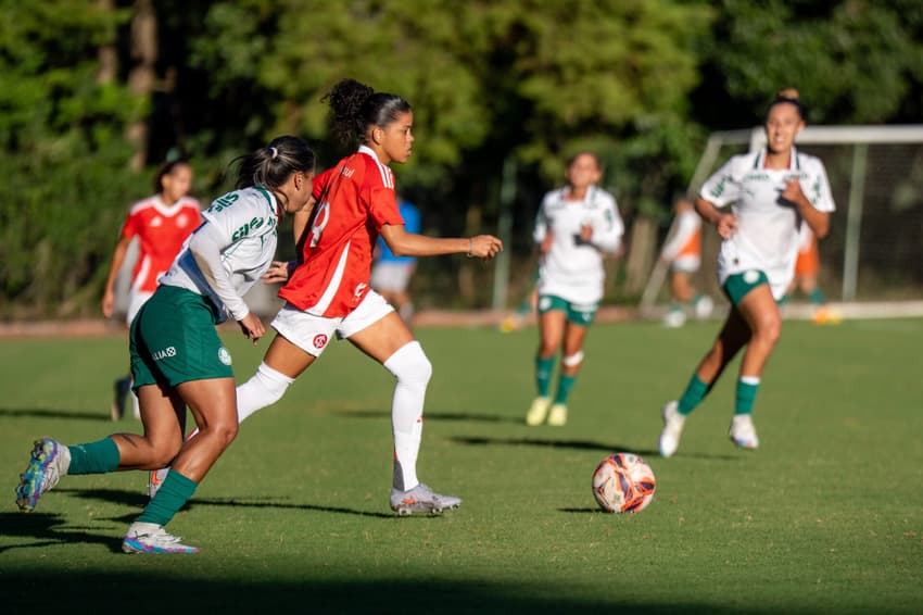 Inter vence Palmeiras no jogo de ida do Brasileirão Feminino sub-20. (Foto: Lara Vantzen / Sport Club Internacional)