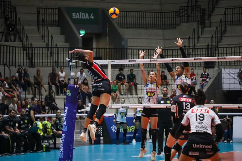 Sesi Bauru x Praia Clube pelas quartas de final da Superliga Feminina 25/26 (Foto: Felipe Wiira/Sesi-SP)