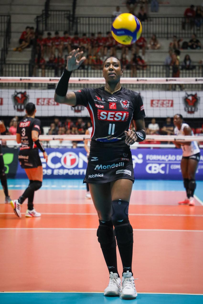 Nia Reed em Sesi Bauru x Praia Clube pelas quartas de final da Superliga Feminina 25/26 (Foto: Felipe Wiira/Sesi-SP)