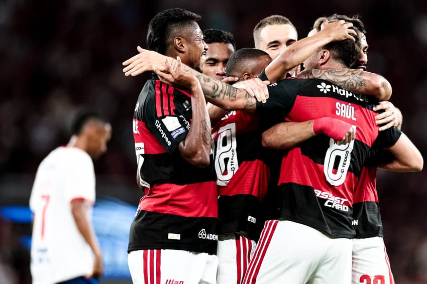 Jogadores do Flamengo comemoram segundo gol contra o Bahia (Foto: Gilvan de Souza / Flamengo)