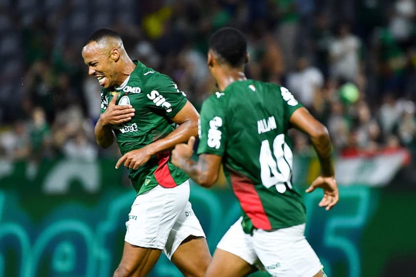 Marlon Freitas marcou duas vezes no último jogo e deve ser titular contra o Bahia (Foto: Roberto Casimiro /Fotoarena/Folhapress) ORG XMIT: 2917677