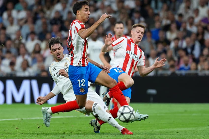 Real Madrid e Girona empataram em 1a 1 por La Liga (Foto: Thomas COEX / AFP)