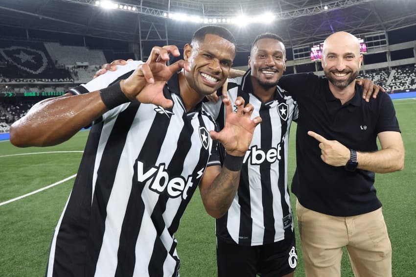 Rodrigo Bellão foi treinador interino do Botafogo contra o Mirassol (Foto: Vitor Silva/Botafogo)