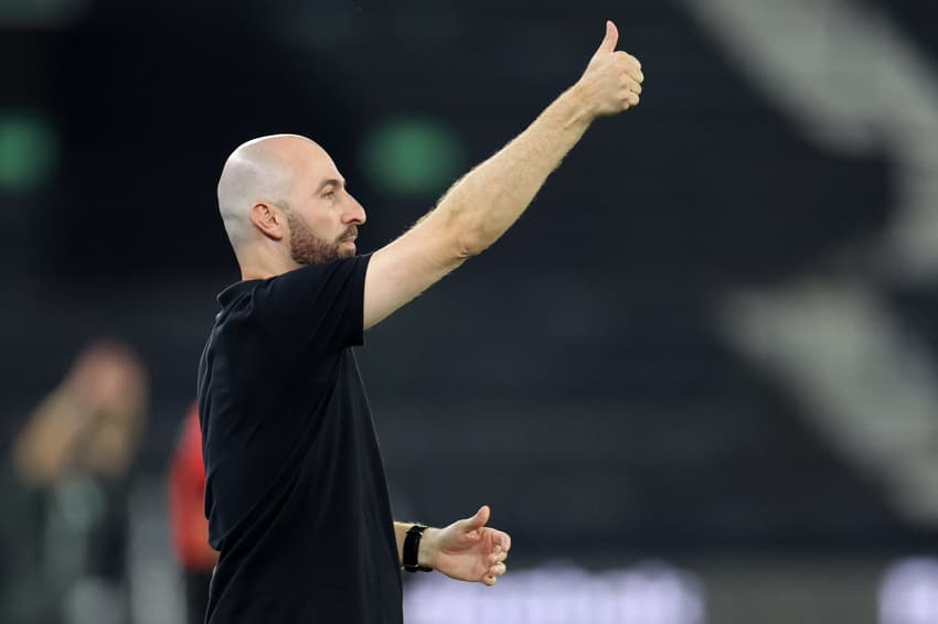 Rodrigo Bellão foi treinador interino do Botafogo contra o Mirassol (Foto: Vitor Silva/Botafogo)