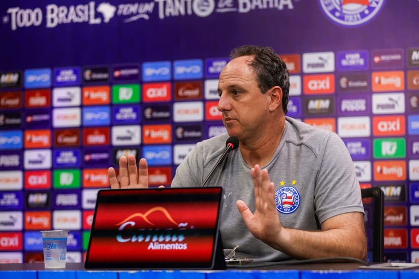 Rogério Ceni culpou "erro" de arbitragem por resultado negativo do Bahia diante do Palmeiras (Foto: therafao/Flick Bahia)