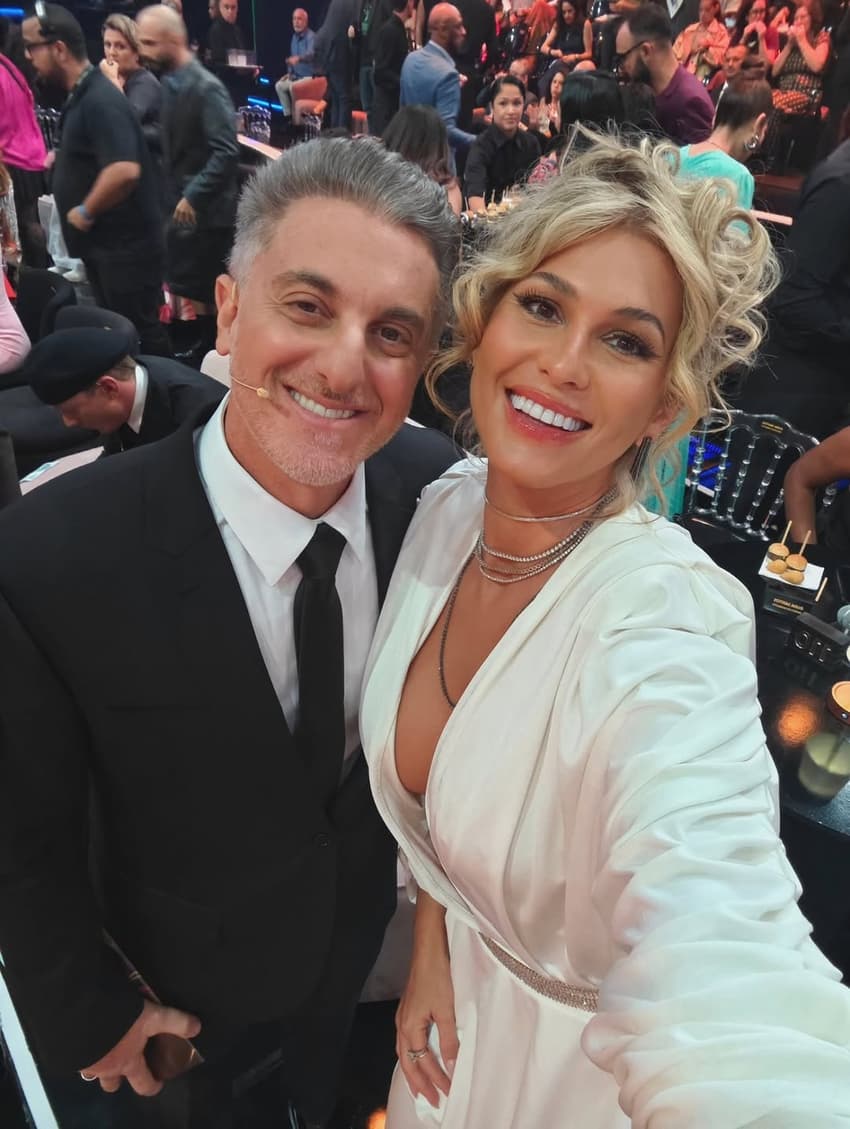 Luciano Huck expõe namoro de Lívia Andrade com Alex Poatan (Foto: Reprodução/ Instagram)