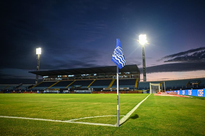 Partida será disputada no estádio da Ressacada (Foto: Tiago Winter / Barra FC)