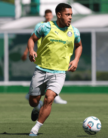 Vitor Roque, centroavante do Palmeiras