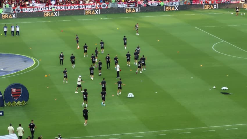 Santos antes do aquecimento no duelo contra o Flamengo. (Foto: Leonardo Bessa/ Lance!)