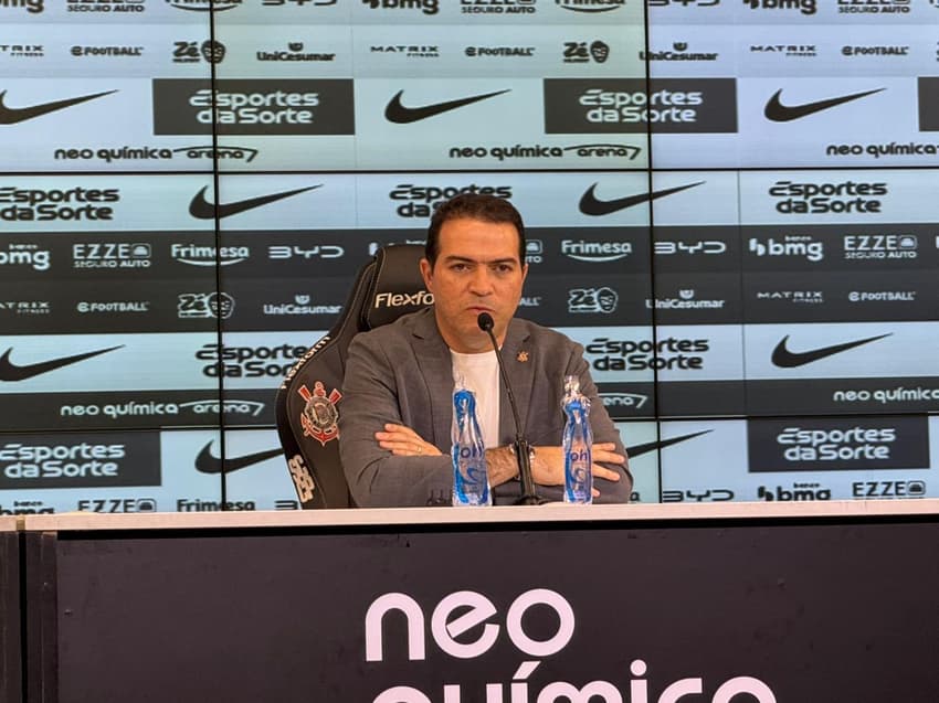 Marcelo Paz, diretor executivo do Corinthians, fez pronunciamento sobre a demissão de Dorial Jr. (Foto: Vinícius Harfush/Lance!)