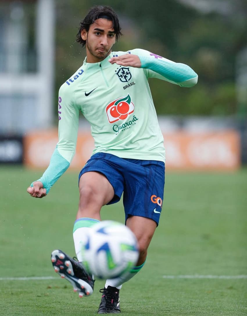 JP durante treinos da Seleção sub-20 (Foto: Rafael Ribeiro/CBF)