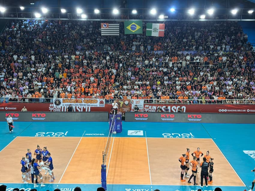 Osasco e Minas duelam nas semifinais da Superliga (Foto: Beatriz Pinheiro/Lance!)