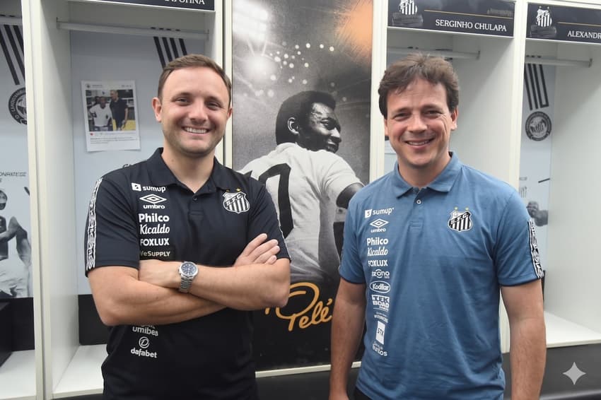 André Mazzuco e Fernando Diniz nos tempos de Santos (Montagem feita pela IA nas fotos do fotógrafo Ivan Storti/Santos FC)