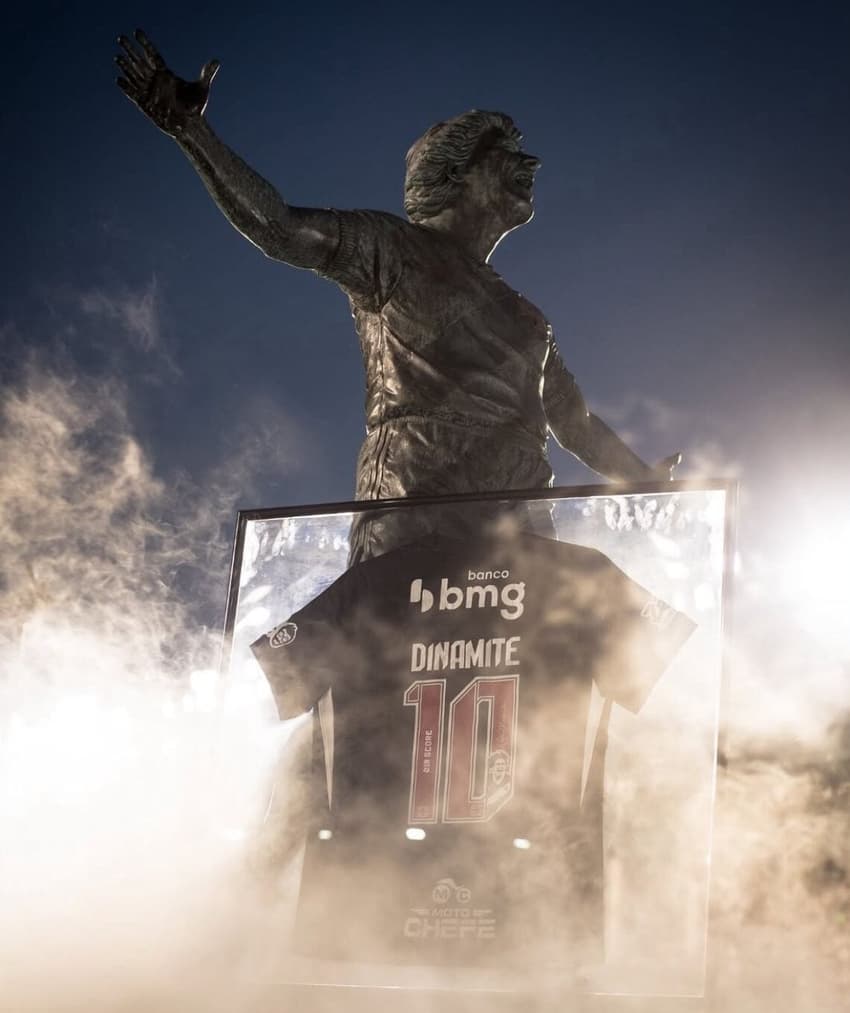 Homenagens a Roberto Dinamite na partida entre Vasco x São Paulo (Foto: Dikrah Sahagian/Vasco)
