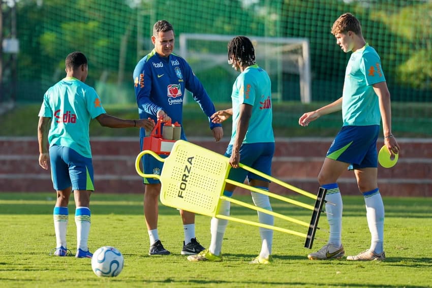 Dudu Patetuci tenta levar o Brasil Sub-17 à final do Sul-Americano