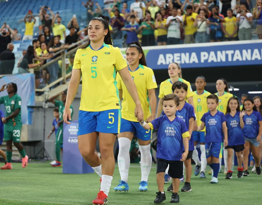 Seleção Feminina em campo na estreia da Fifa Series. (Foto: Lívia Villas Boas/CBF)