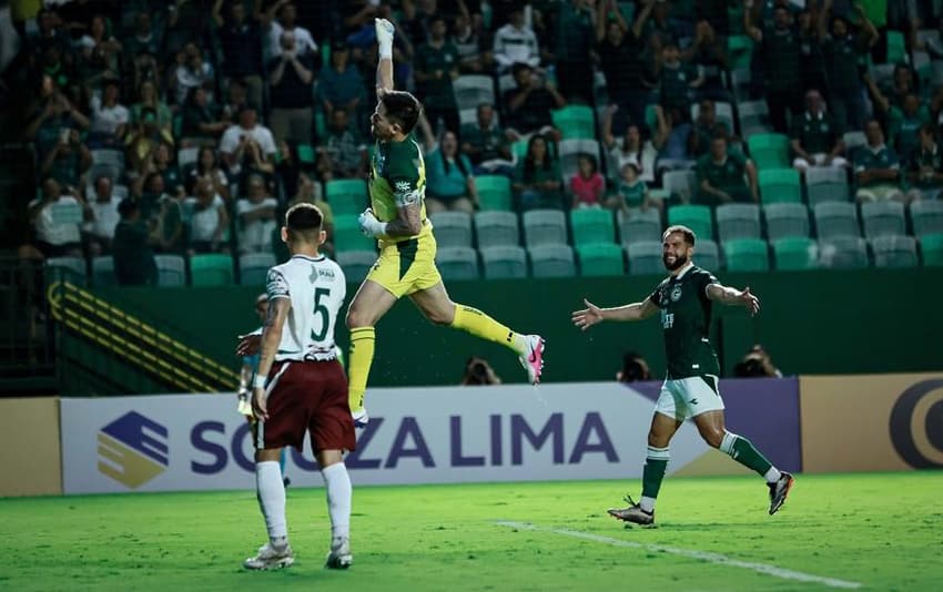 Tadeu (Foto: Rosiron Rodrigues/Goiás)