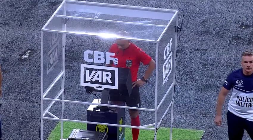 Wilton Pereira apitou Botafogo x Mirassol (Foto: Reprodução/CBF TV)