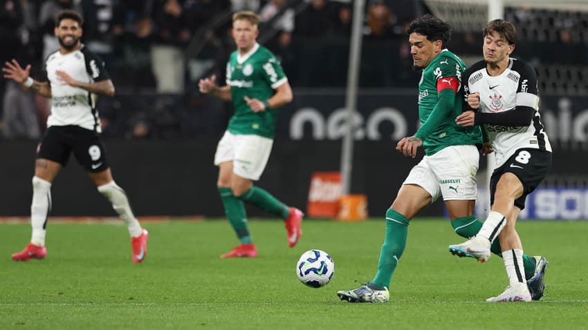 Palmeiras de Abel Ferreira enfrenta o Corinthians pela 11ª rodada do Brasileirão
