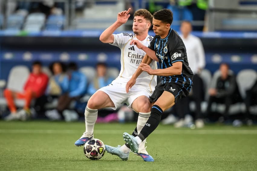 O Real Madrid venceu a Uefa Youth League sobre o Club Brugge (Foto: Fabrice COFFRINI / AFP)