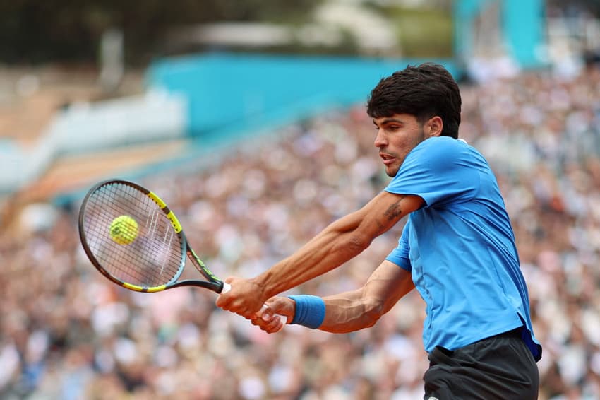 Jannik Sinner venceu Carlos Alcaraz na final do Masters 1000 de Monte Carlo (Foto: Valery HACHE / AFP)