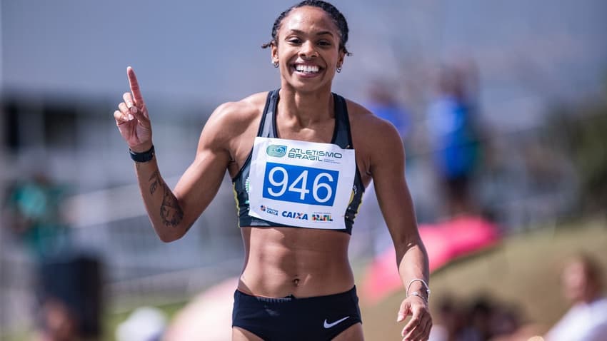 Vitória Sena quebra recorde de Maurren Maggi nos 100m com barreiras (Foto: Gustavo Alves/ CBAt)