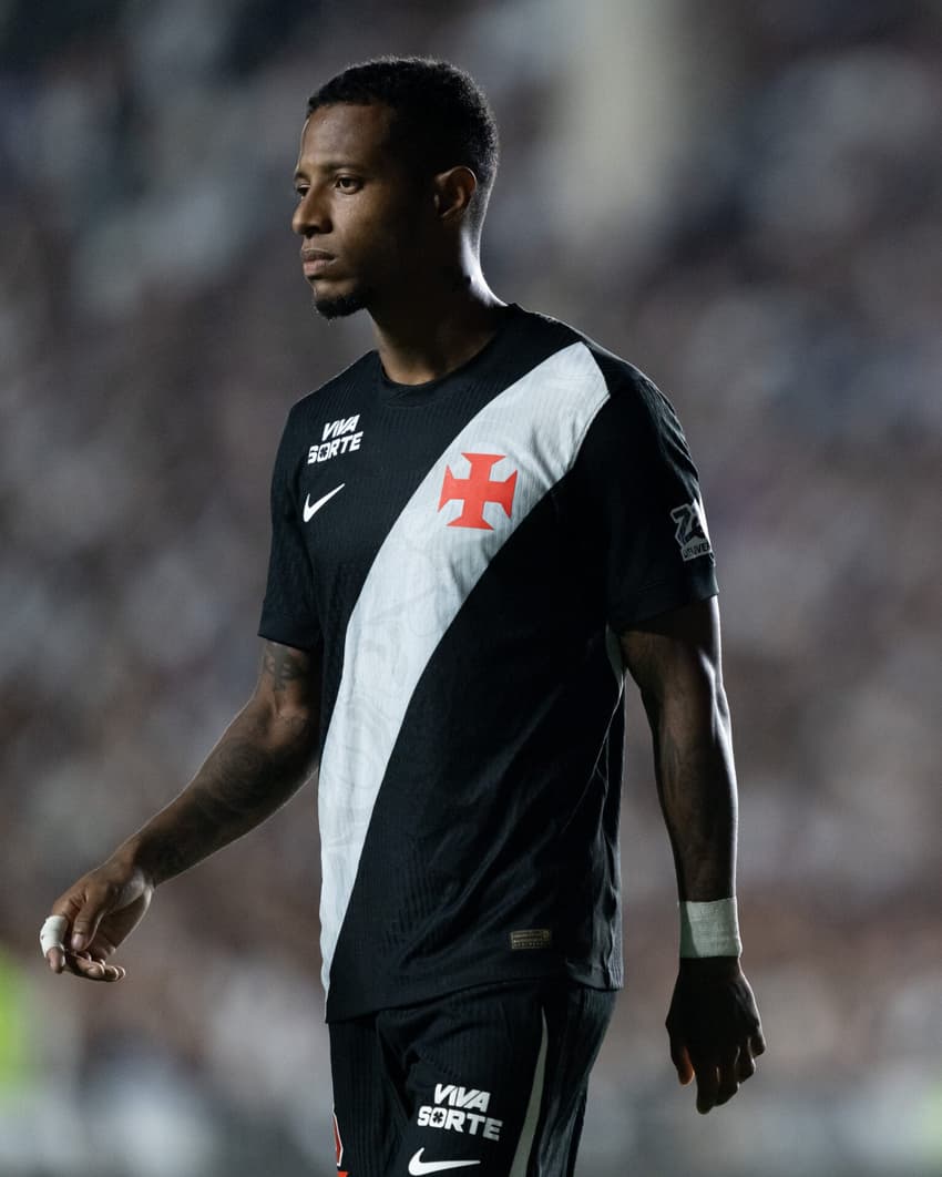 Tchê Tchê é recebe muitas críticas da web em goleada sofrida pelo Vasco (Foto: Jorge Rodrigues/AGIF/Folhapress)