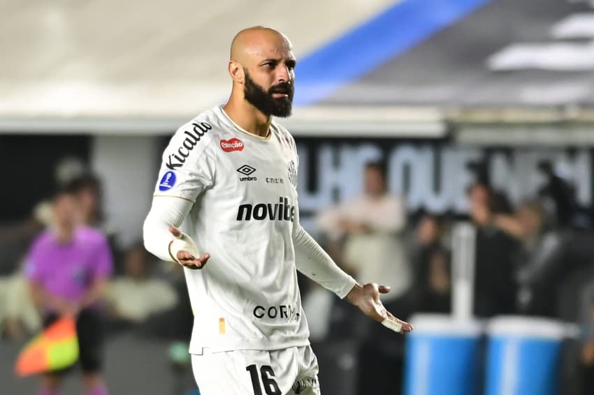 Thaciano será ausência no jogo do Santos diante do RB Bragantino. (Foto: Jota Erre/AGIF/Folhapress)