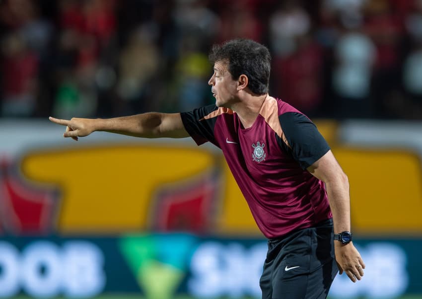 Corinthians segue invicto sob o comando de Diniz (Foto: Jhony Pinho/AGIF/Folhapress)