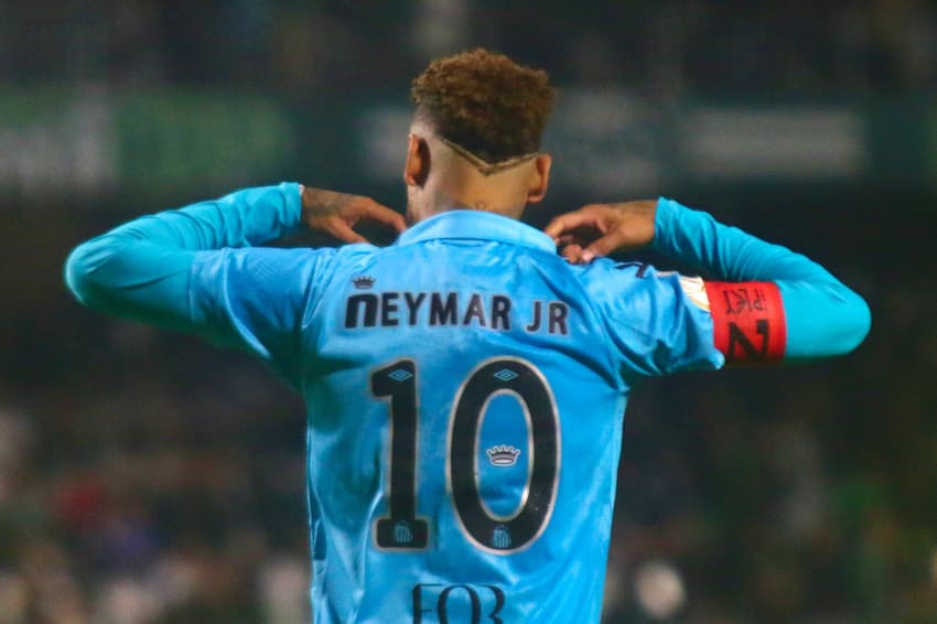 Neymar em Coritiba x Santos (Foto: Gabriel Machado/AGIF/Folhapress)