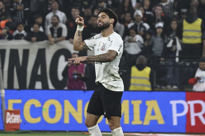 Fernando Diniz marcou o gol da vitória do Corinthians contra o Barra-SC (Foto: Leco Viana/Thenews2/Folhapress)