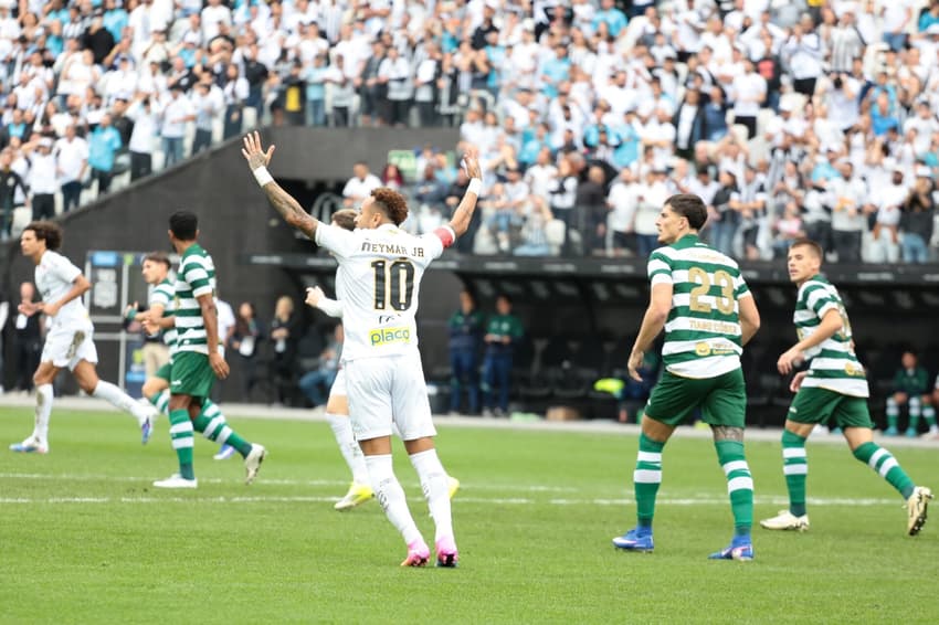 Neymar reclamando durante Santos x Coritiba (Foto: Peter Leone/Ofotográfico/Folhapress)