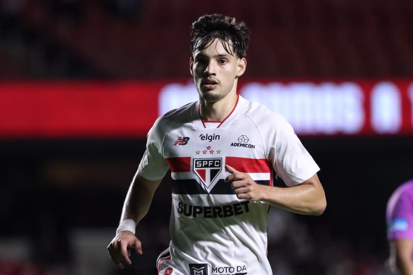 SÃO PAULO, SP. 19.05.2026 - SÃO PAULO-MILLONARIOS - Bobadilla do São Paulo durante a partida contra o Millonarios-COL pela quinta rodada da fase de grupos da Conmebol Sul-Americana, no estádio do Morumbis, zona sul de São Paulo, nesta terça-feira, 19 de maio de 2026.(Foto: Marina Uezima/Brazil Photo Press/Folhapress)