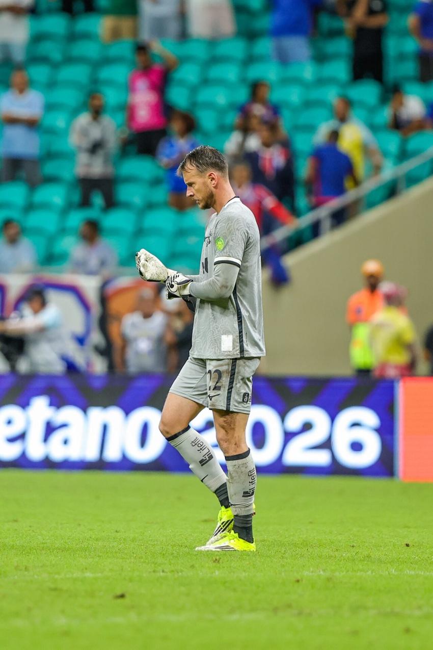 Goleiro Neto, do Botafogo, foi expulso por xingar árbitro (Foto: Ednei Cunha/Código 19/Folhapress)
