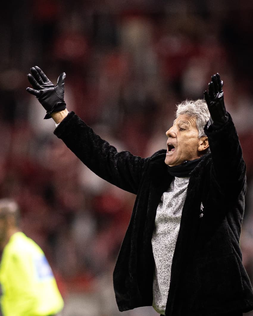 Renato Gáucho na partida entre Internacional e Vasco (Foto: Matheus Lima/Vasco)