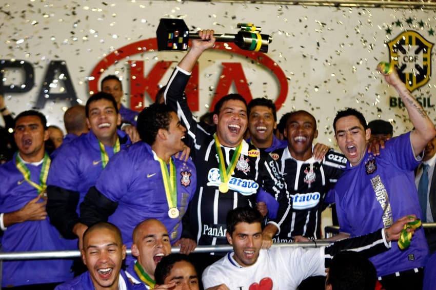 Ronaldo foi protagonista no título de 2009 (Foto: Almeida Rocha/Folhapress)
