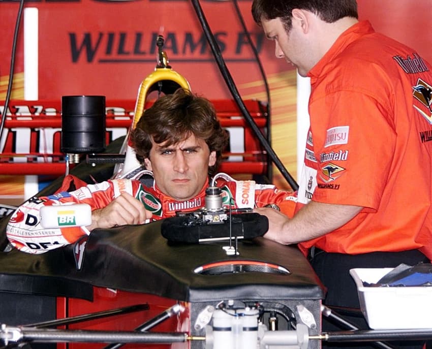 Zanardi no cockpit da Williams em 1999: temporada ruim o tirou da F1. (Foto ANTONIO SCORZA / AFP)
