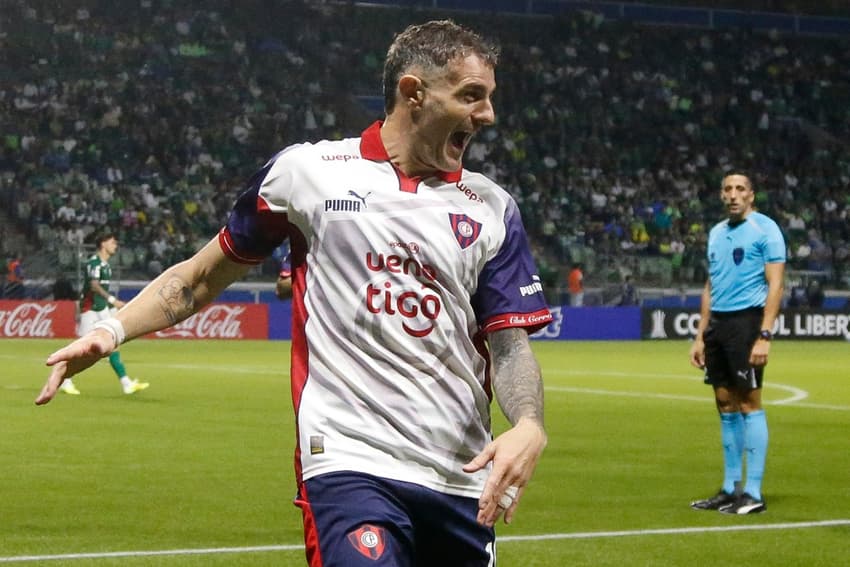 Pablo Vegetti marcou o gol da vitória contra o Palmeiras