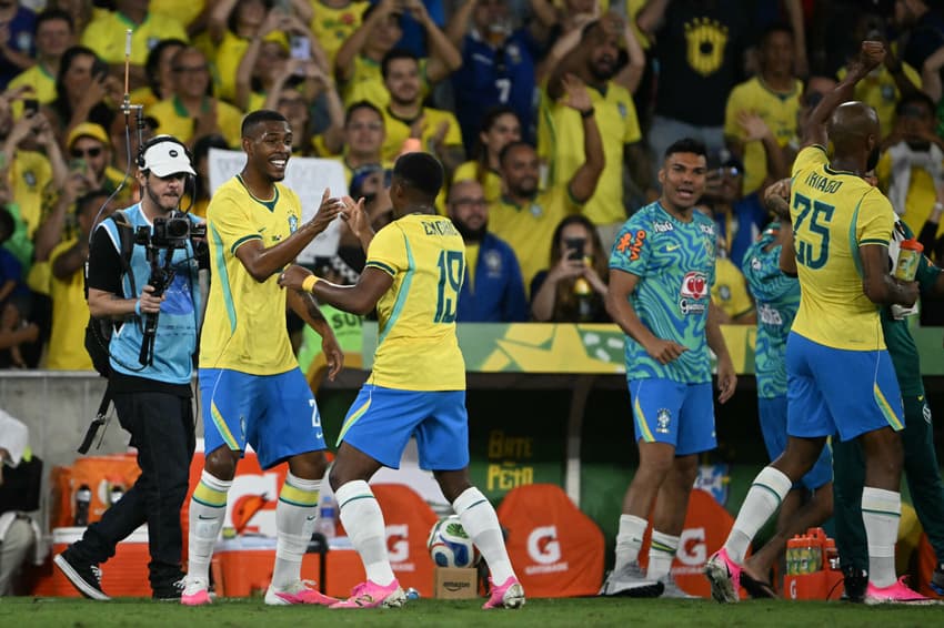 Rayan marcou seu primeiro gol com a camisa da Seleção Brasileira (Foto: Mauro Pimentel/AFP)