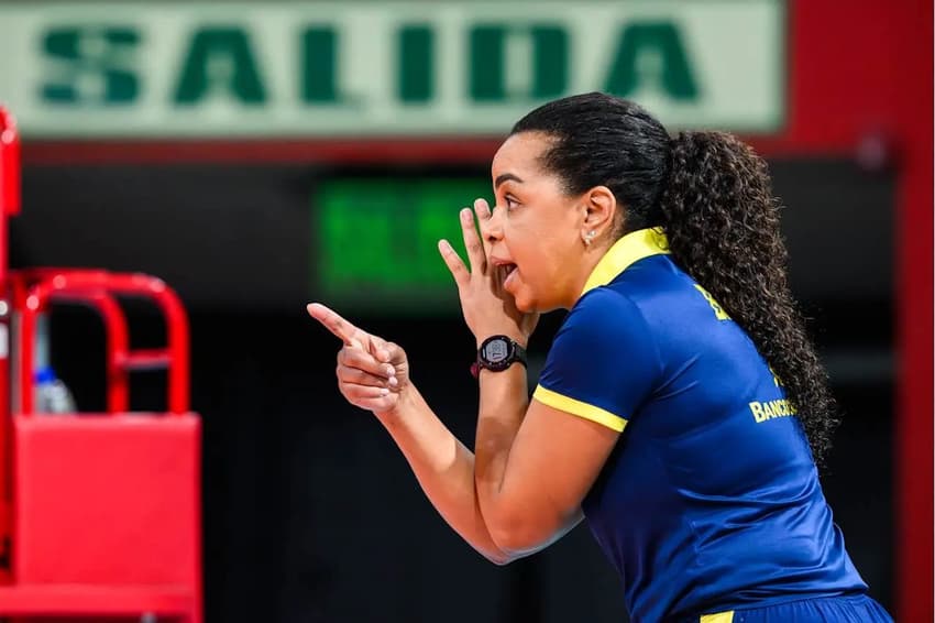 Campeã olímpica em Pequim 2008, Fofão será auxiliar técnica da Seleção Feminina (Foto: Divulgação/CBV)